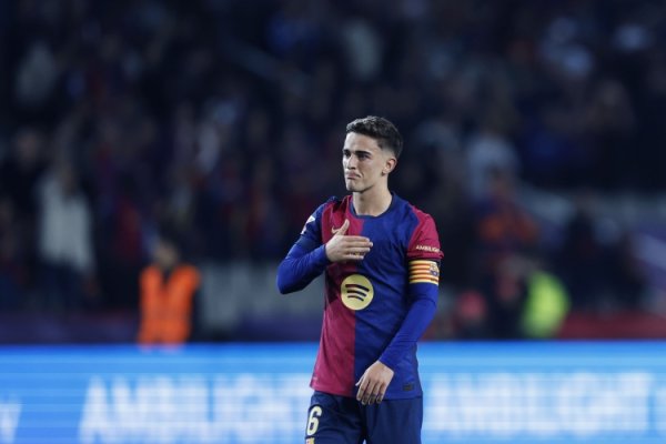 Phóng viên: Đầu gối bị thương của Garvey đã trải qua phẫu thuật trong quá khứ và Barcelona rất lo lắng