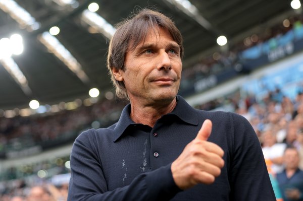 Conte: Tôi đang thiết kế vai trò phù hợp nhất cho De Bruyne và tôi không hài lòng với giai đoạn cuối của trò chơi